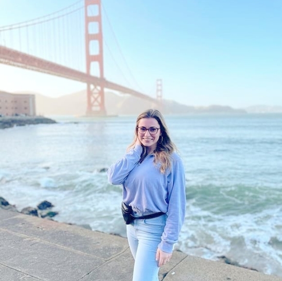 Meet your Posher, Rebekah - Picture 3 of 4